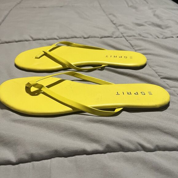 Esprit Bright Yellow Thong Flats Womens Size 10M Flip Flops Funky Fun Summer - Picture 4 of 8